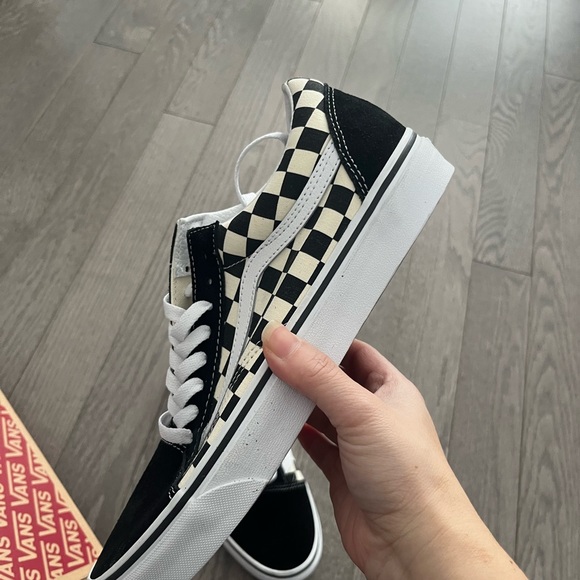 Vans Checkerboard Old Skool Sneakers - Black & White primary check VN0A38G1P0S - Picture 8 of 9